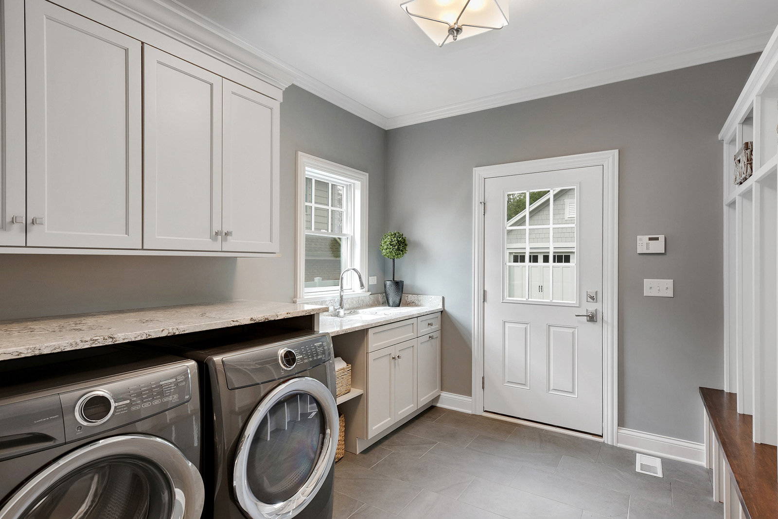 Mud-Laundry room in North Vancouver