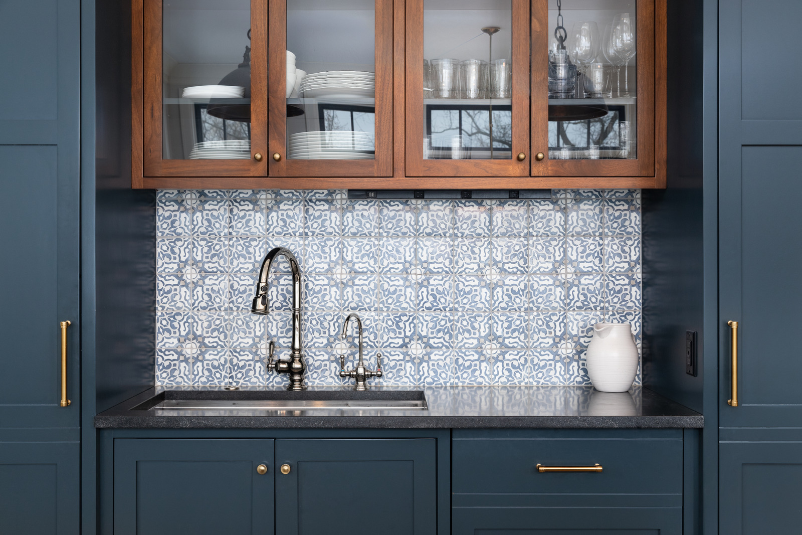 Backsplash Pattern in Surrey Kitchen